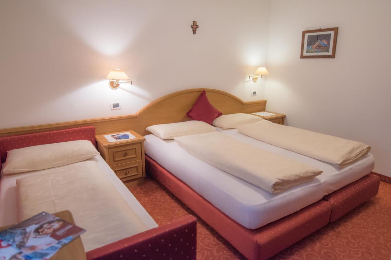 Garni La Vara Corvara Buitenkant foto